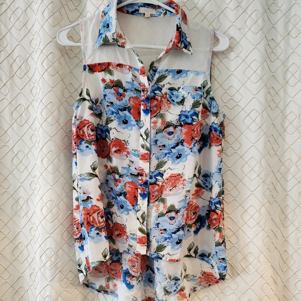 TJ Maxx Button Down Sleeveless Blouse